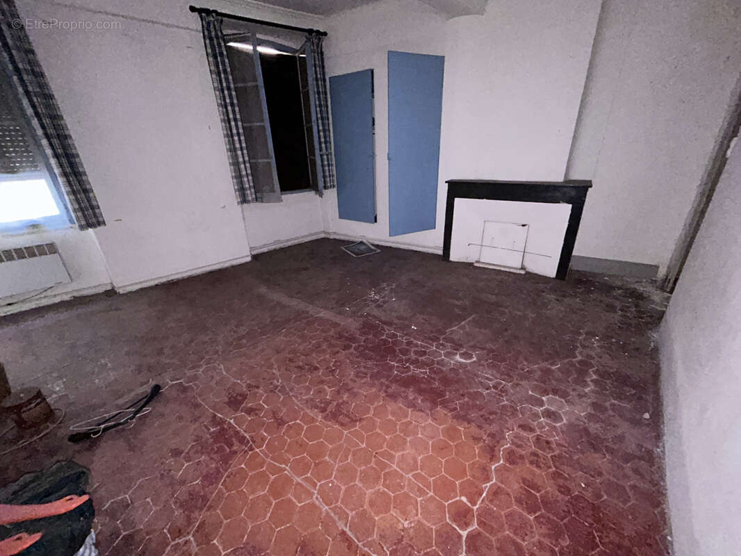 Appartement à CUERS