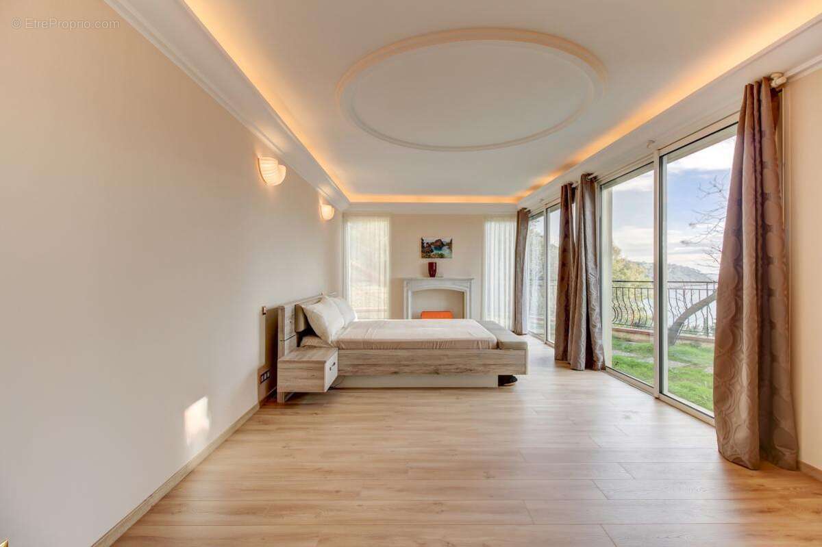 Maison à ROQUEBRUNE-CAP-MARTIN