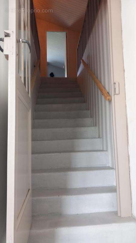 Maison à SAINT-JUST-LUZAC