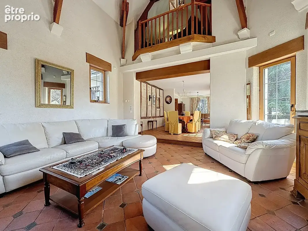 Maison familiale  à vendre 6 pièces JOUE LES TOURS (37) - photo 4