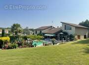 Maison à SATHONAY-VILLAGE