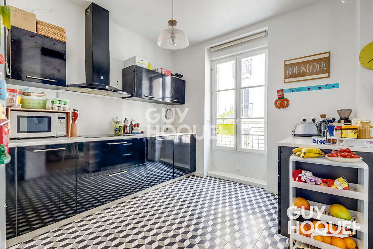 Appartement à PARIS-19E