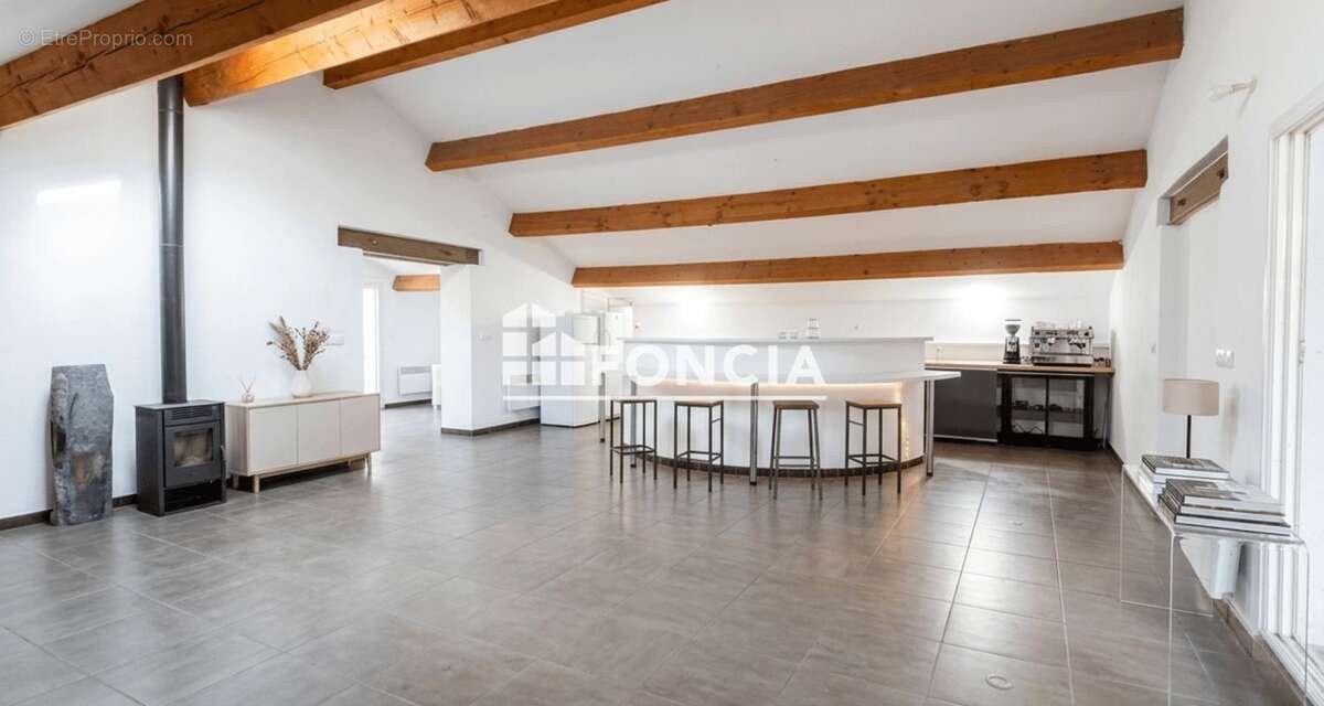 Appartement à MARSEILLE-3E