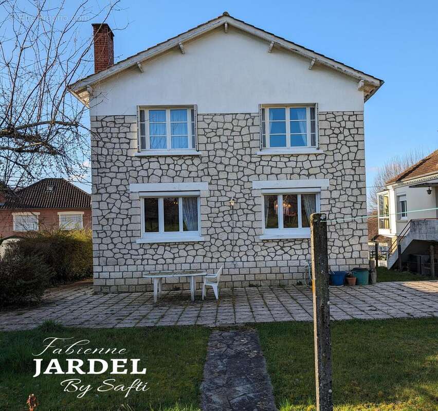 Maison 162 m² à Souillac  - photo 2