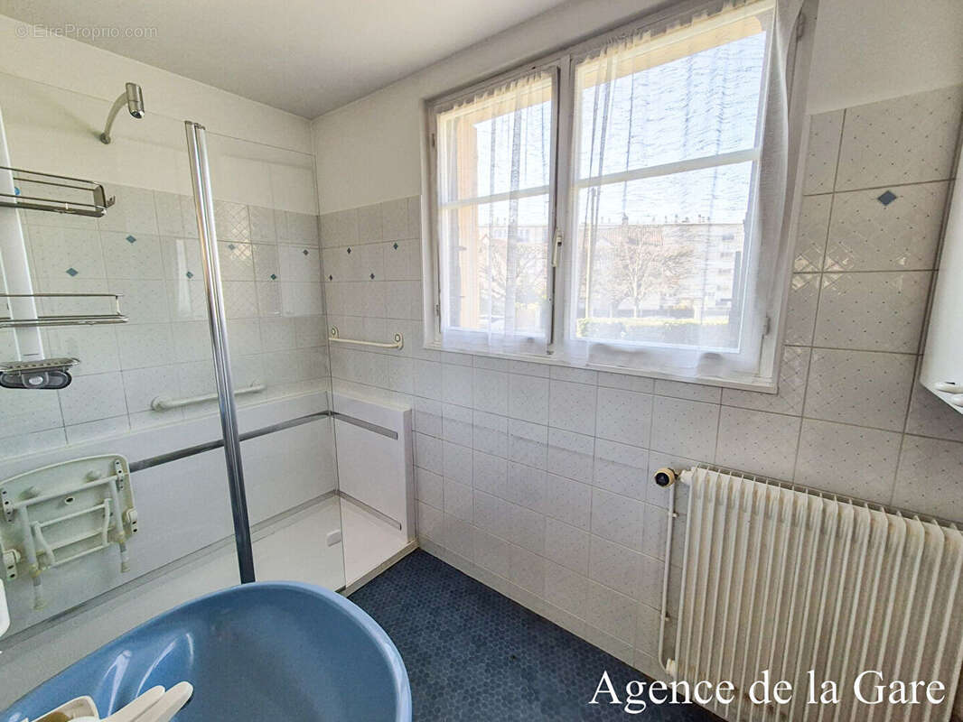 Maison à SARTROUVILLE