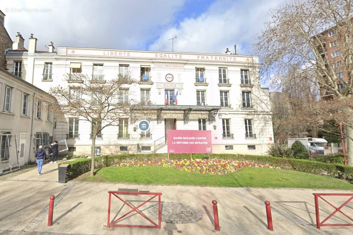 Commerce à LE PRE-SAINT-GERVAIS