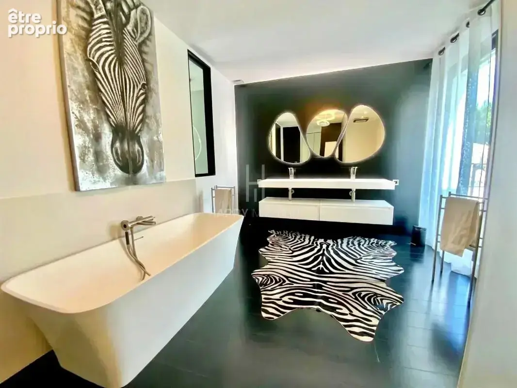 Superbe propriété aux prestations contemporaines, beaux volumes et piscine chauffée - photo 23