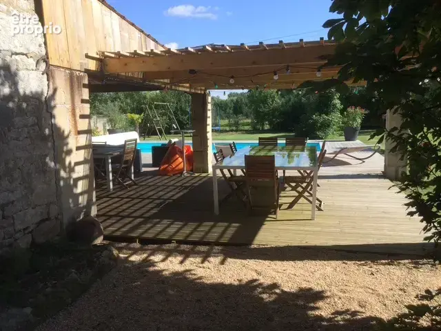 Maison pierres d'env. 213 m2 avec piscine et dependance dans un ecrin de verdure - photo 11