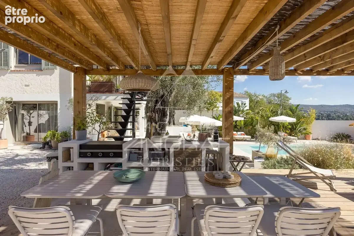 Nice - Bellet - Villa rénovée avec piscine, vue dégagée - photo 6
