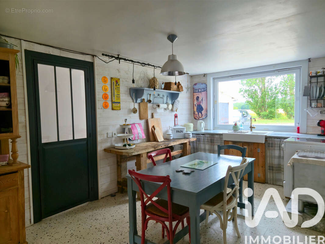 Maison 134 m² à Saint-Venant  - photo 8