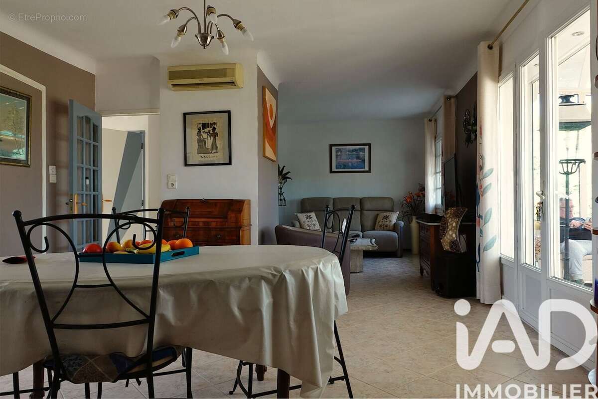 Photo 3 - Maison à LE LUC