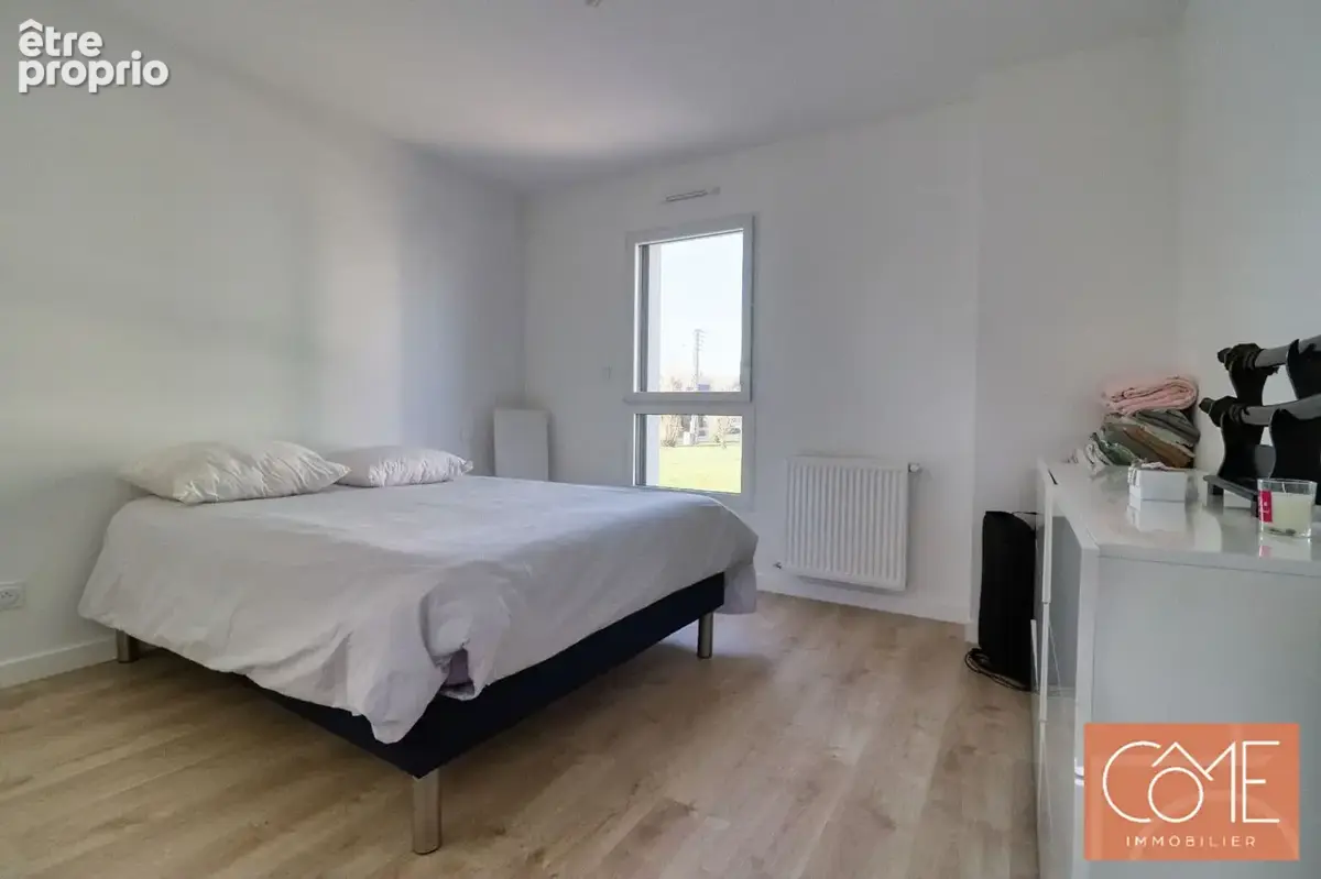 À vendre - 35530 noyal-sur-vilaine -  maison récente de 2024 - 4 chambres et 1 bureau - 128,98 m² habitables et 146,67 m² -  jar - photo 7