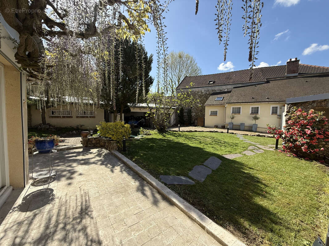 Maison à LES ALLUETS-LE-ROI