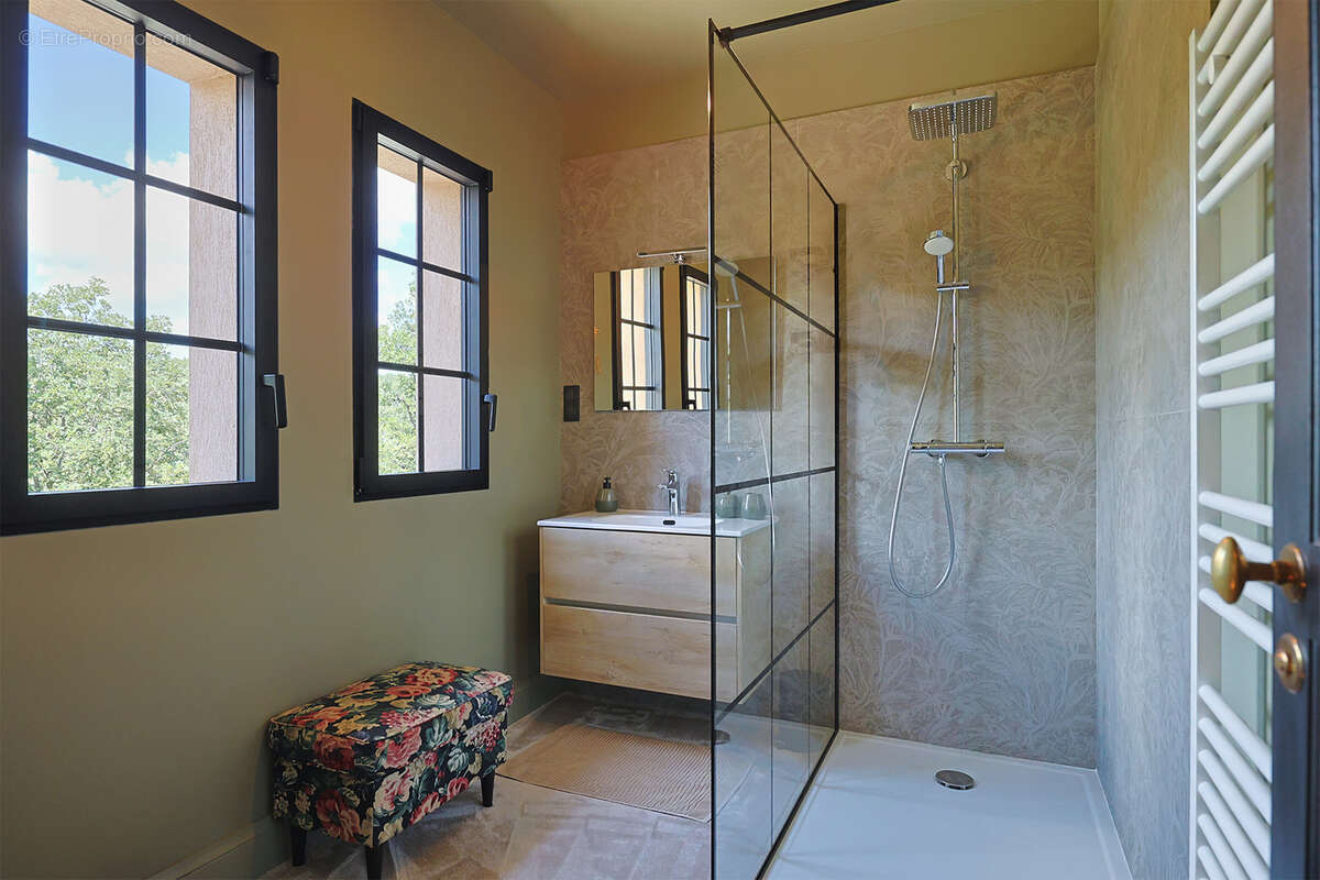 Maison à SOLLIES-TOUCAS