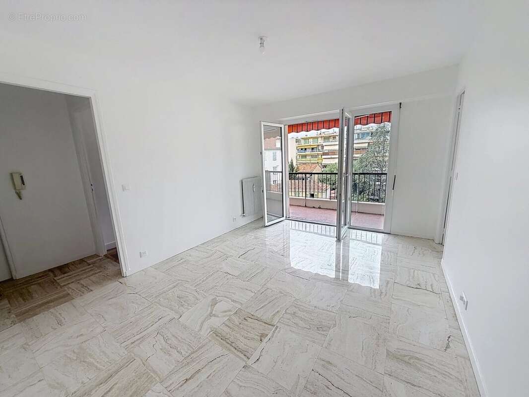 2P refait Neuf Quartier Anglais Terrasse - photo 7
