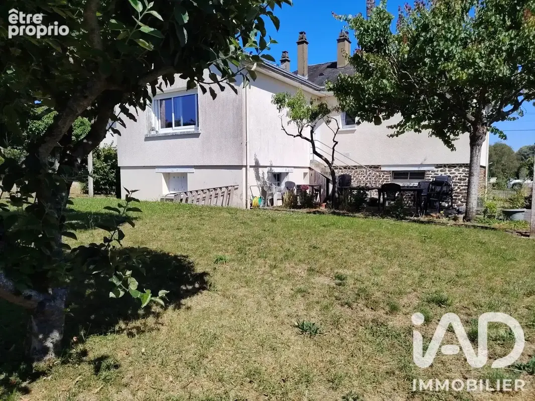 Photo 1 - Maison à SAINT-COSME-EN-VAIRAIS