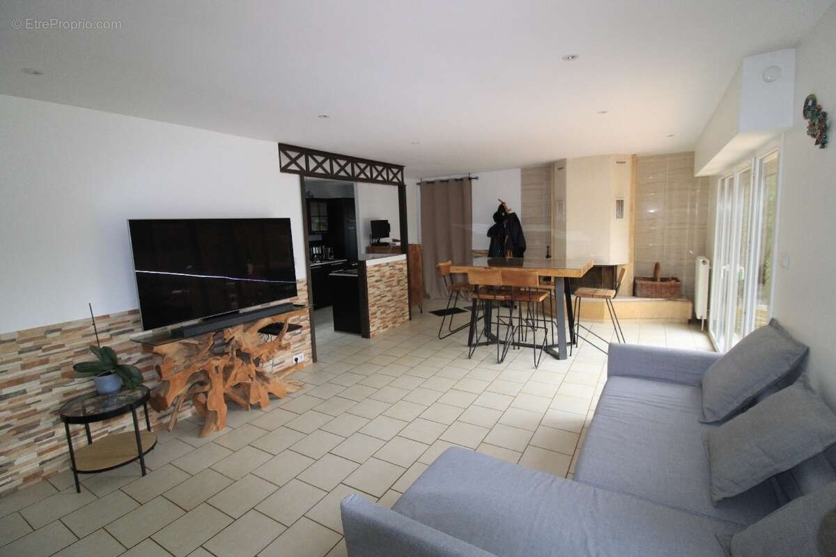 Maison à CHALO-SAINT-MARS