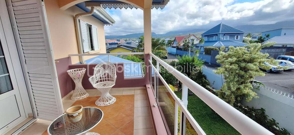 BRAS-PANON – Maison familiale de 132 m² avec jardin de 517 m² – 4 chambres - photo 2