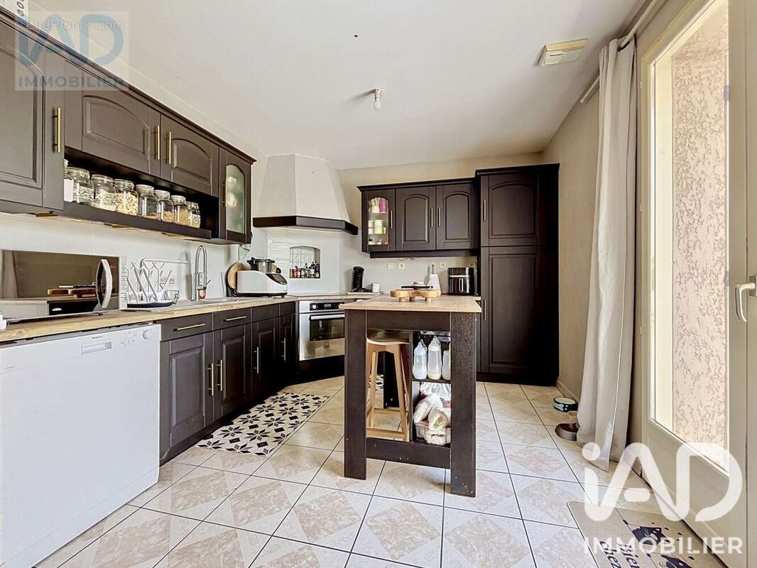 Maison 108 m² à Somme-Vesle  - photo 4
