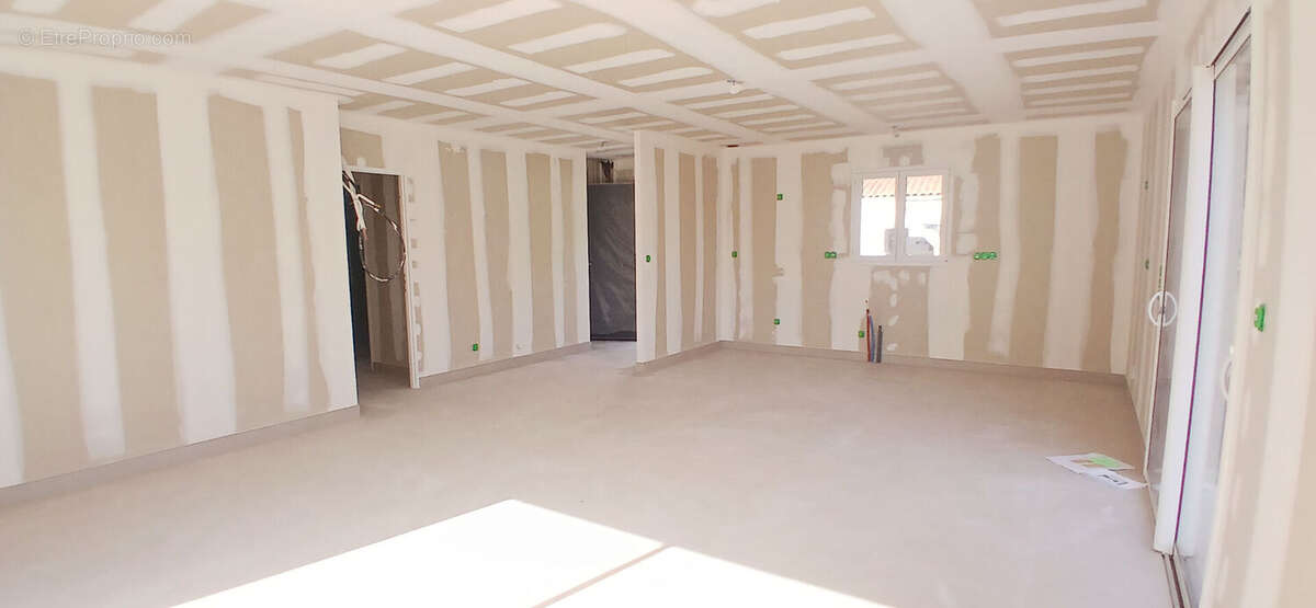 Maison à SAINT-SULPICE-DE-ROYAN