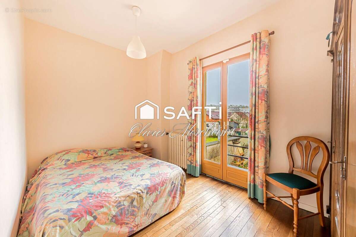 Photo 7 - Maison à VIGNEUX-SUR-SEINE