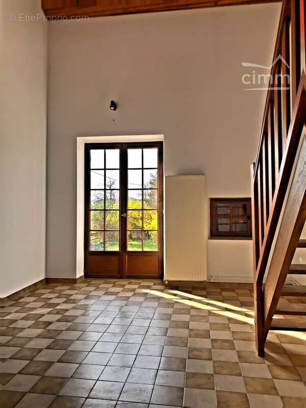 A vendre-maison avec jardin 4 pieces-secteur brassy - photo 2