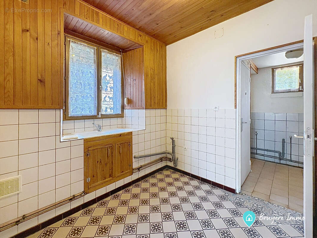 Maison 220 m² à Glageon  - photo 6