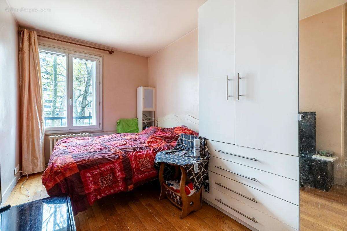 Appartement à PARIS-20E