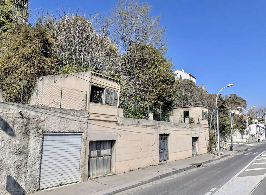 Terrain à MARSEILLE-16E