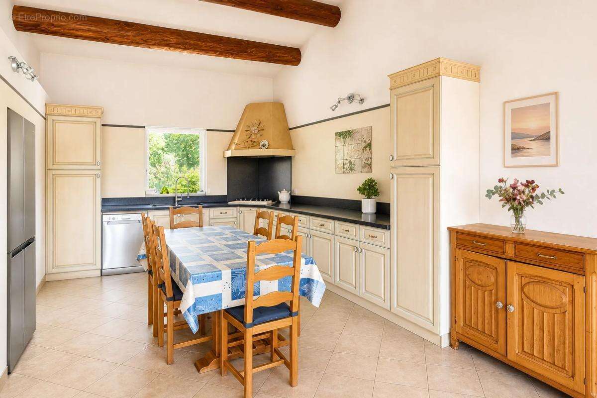 Maison à BOUC-BEL-AIR