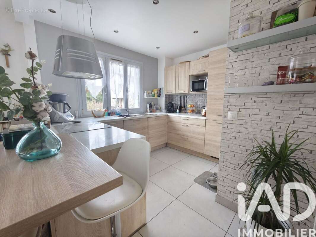 Photo 8 - Maison à CHENNEVIERES-SUR-MARNE