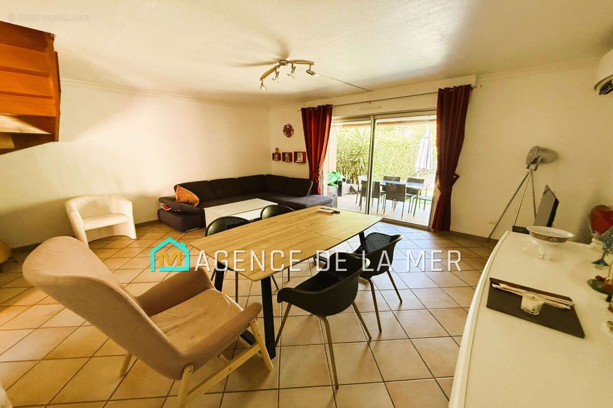 Maison à MANDELIEU-LA-NAPOULE