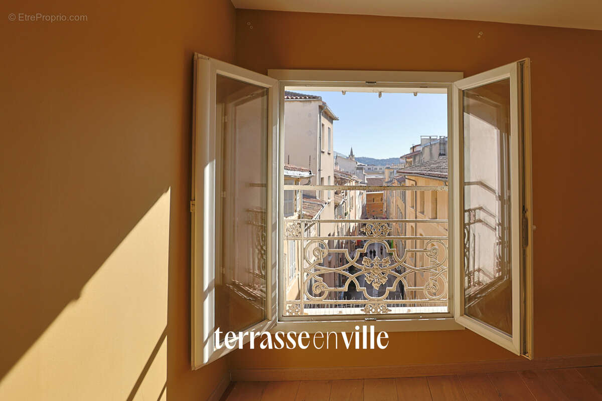 Appartement à AIX-EN-PROVENCE
