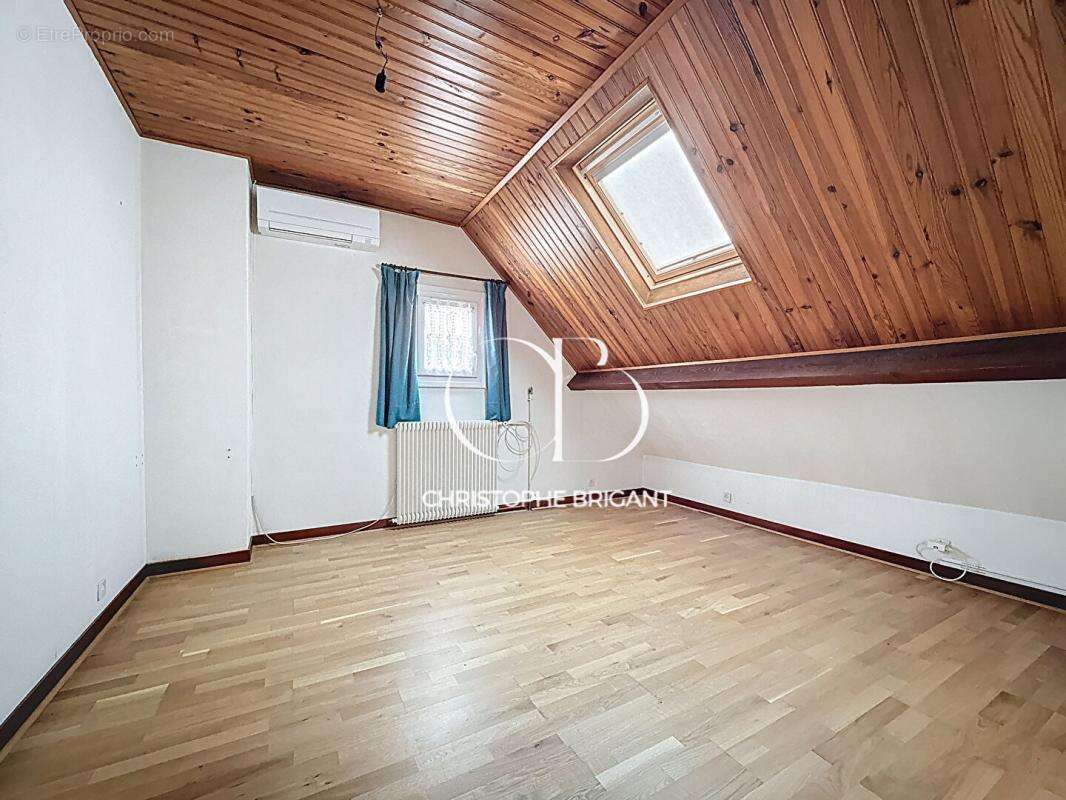 Maison à VILLEJUIF