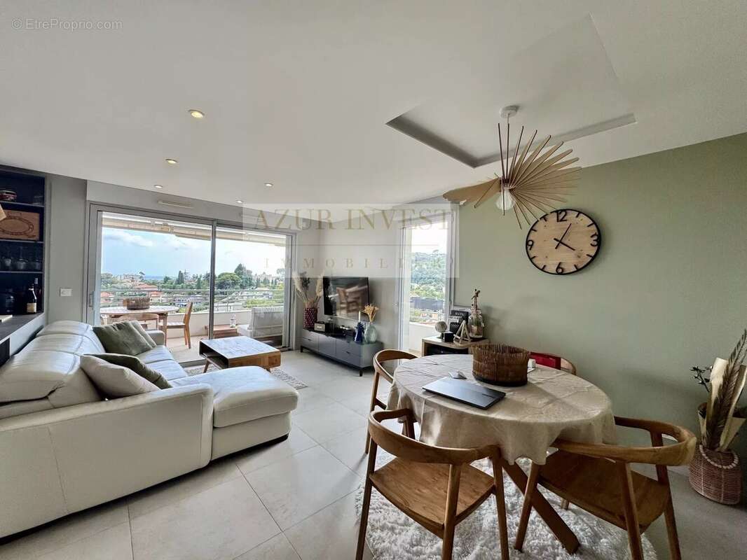 Appartement à ROQUEBRUNE-CAP-MARTIN