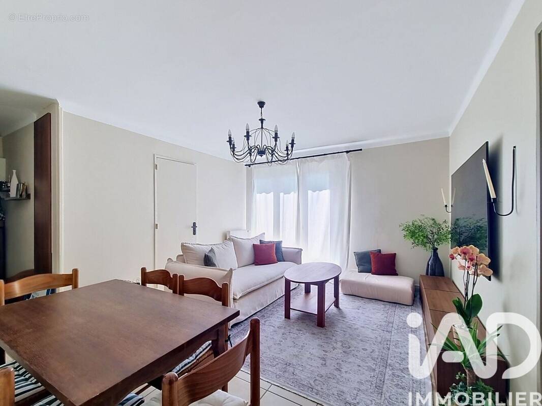 Photo 1 - Appartement à NIMES