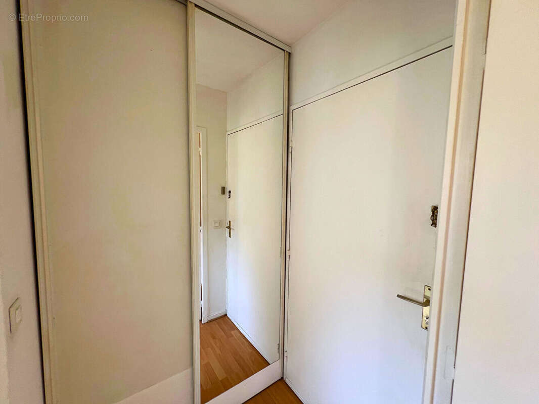 Appartement à LE PERRAY-EN-YVELINES