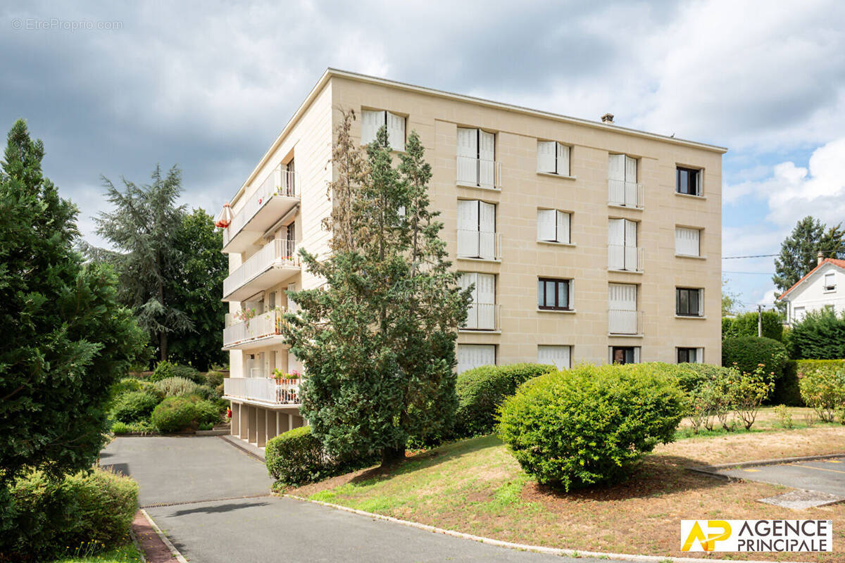 Appartement à MAISONS-LAFFITTE