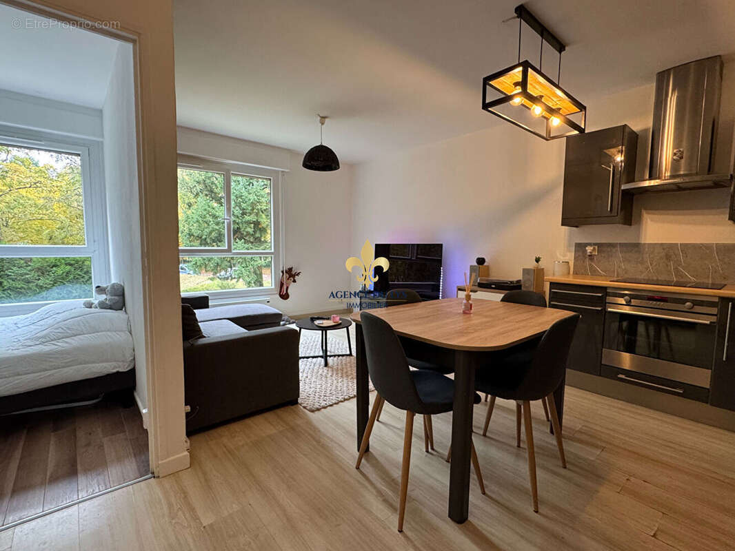 Appartement à LAMORLAYE