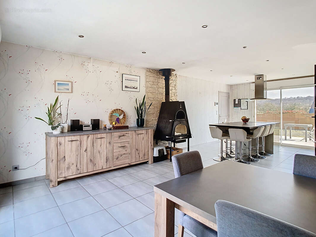 Maison à HOUTTEVILLE