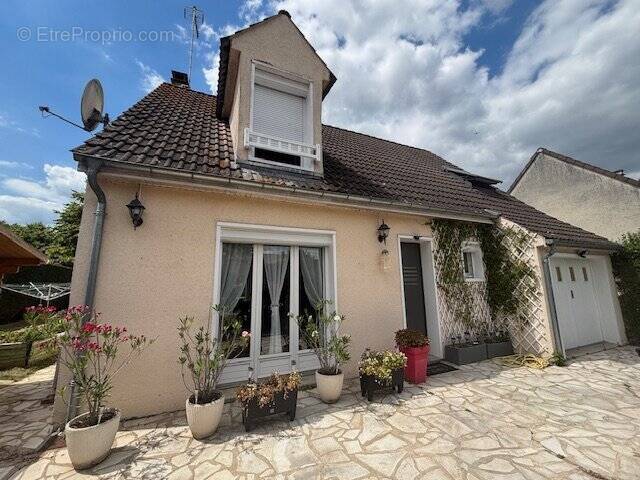 Maison à OZOIR-LA-FERRIERE