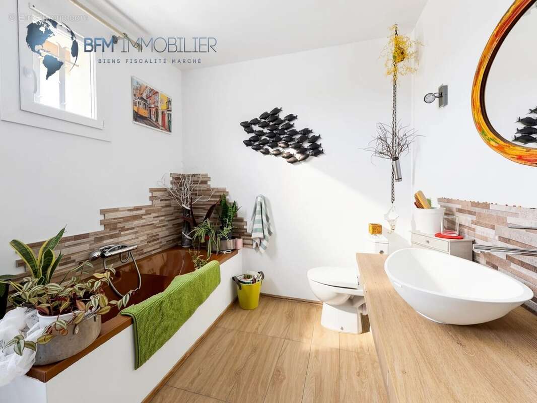 Maison à CHATEAUNEUF-LES-MARTIGUES