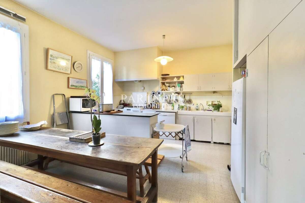 Maison 365 m² à Aix-En-Provence  - photo 7