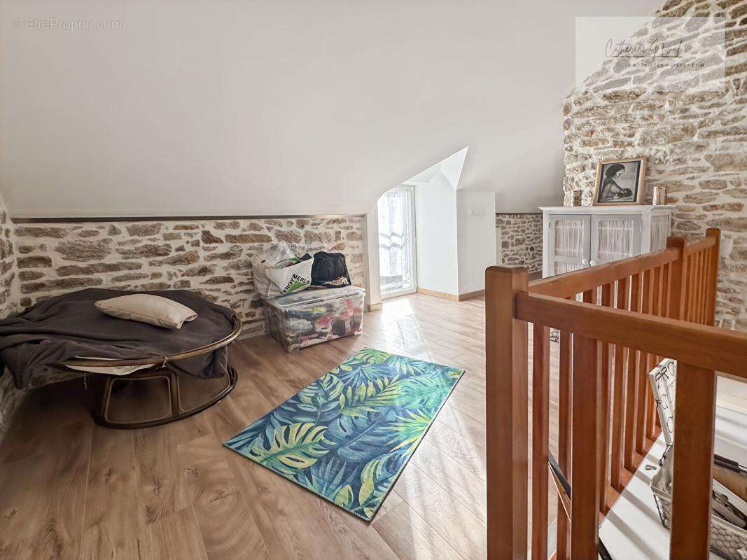 Maison ,   6 chambres , 260 m² .Terrain 2 700 m² .Guérande - photo 12