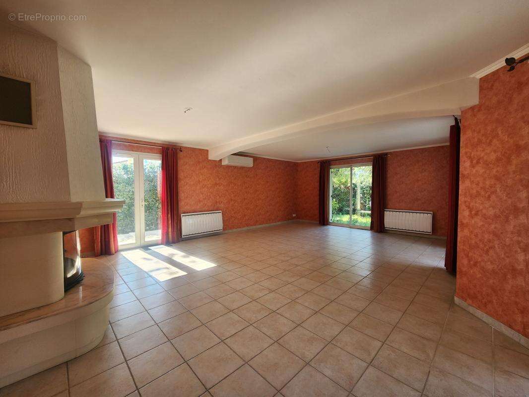 Maison traditionnelle 134 m² sur terrain de 877 m², sans vis-à-vis - photo 8