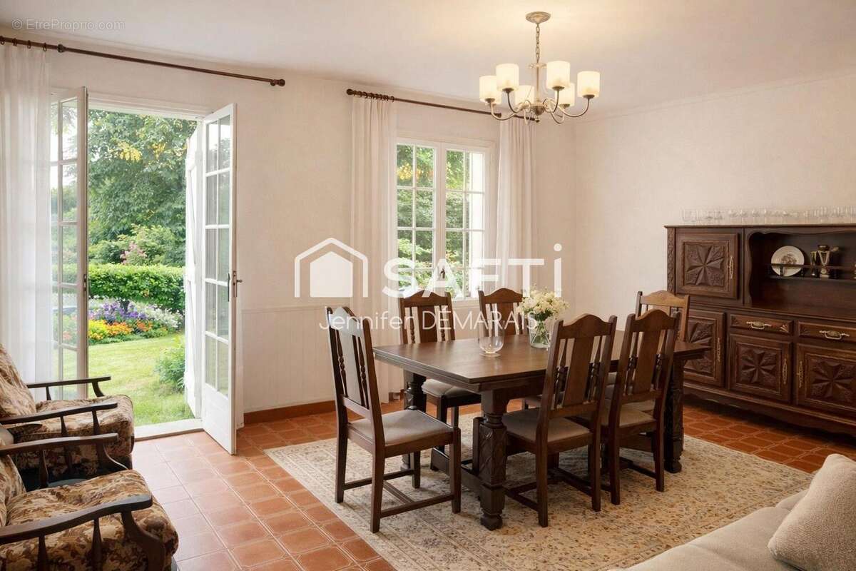 Photo 2 - Maison à LESPINASSE