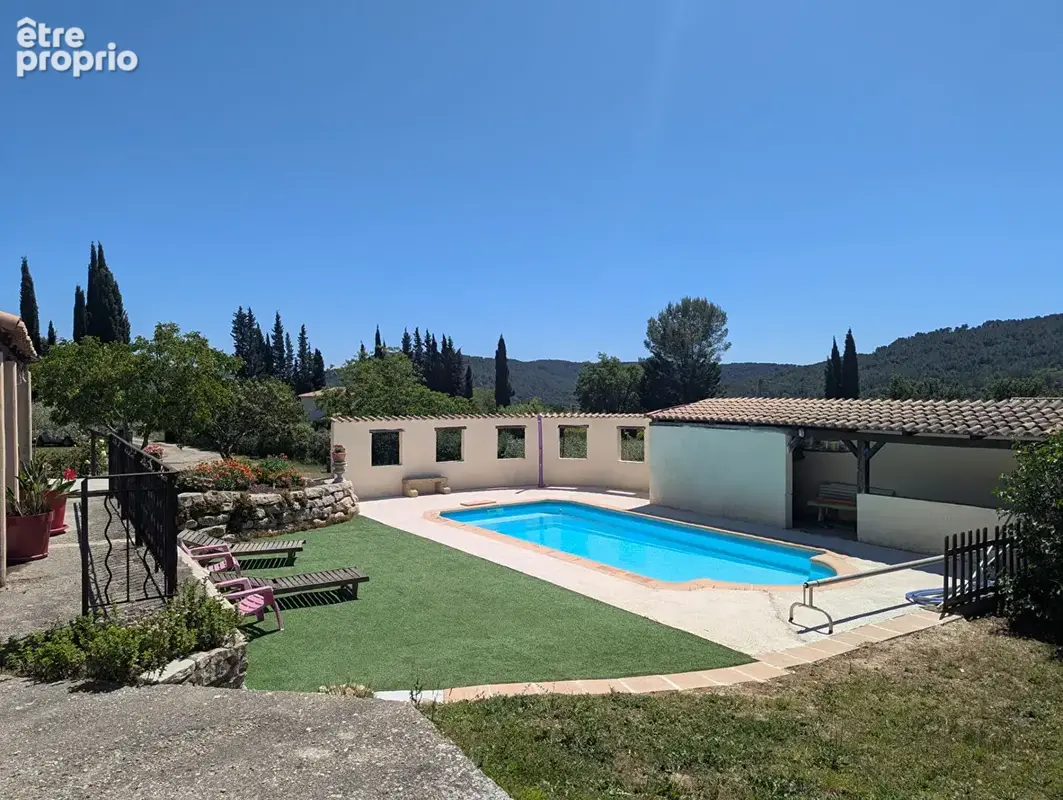 SALERNES, maison de plain-pied avec dépendance, piscine, 4 garages sur 2.945 m² de terrain - photo 4