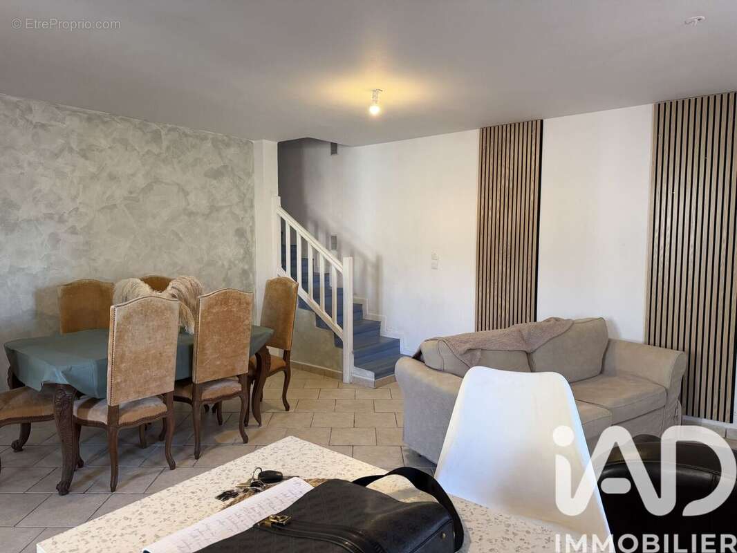 Photo 2 - Maison à CHATELLERAULT