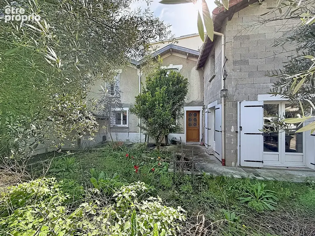 Maison à SAINT-MAUR-DES-FOSSES
