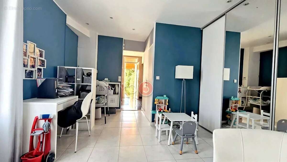 Maison à VILLEMOMBLE